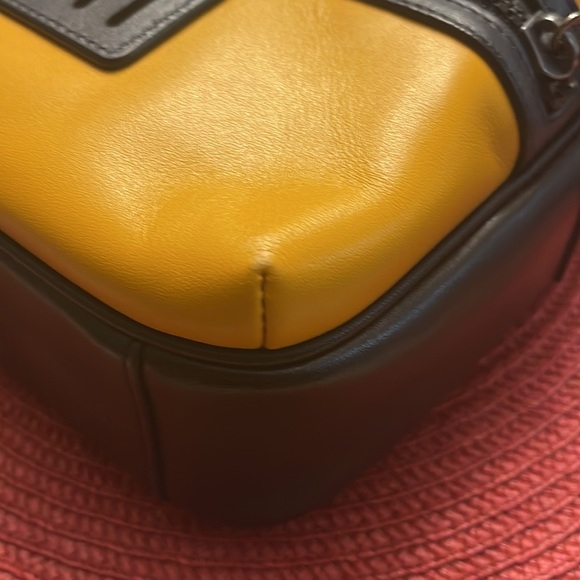 Coach terrain clutch - Picture 4 of 8